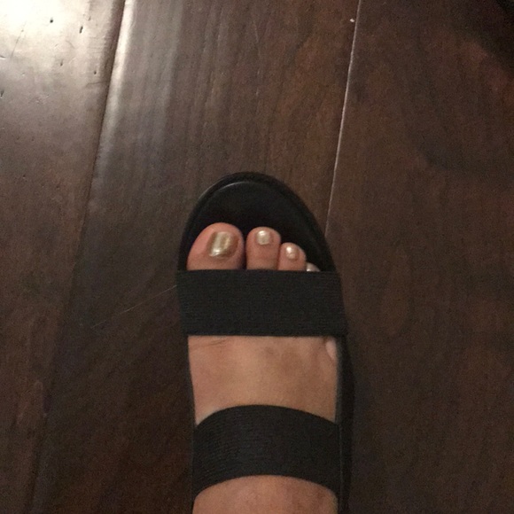 Urban outfitters black strappy heeled sandals - Picture 7 of 8